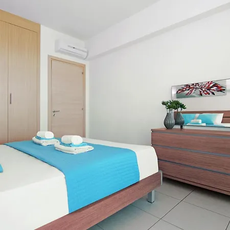 Veronica - Coralli Beachfront بيت للعطل بروتاراس
