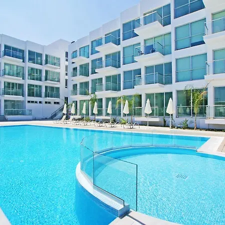 Veronica - Coralli Beachfront *