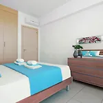 Veronica - Coralli Beachfront Apartamento Protaras