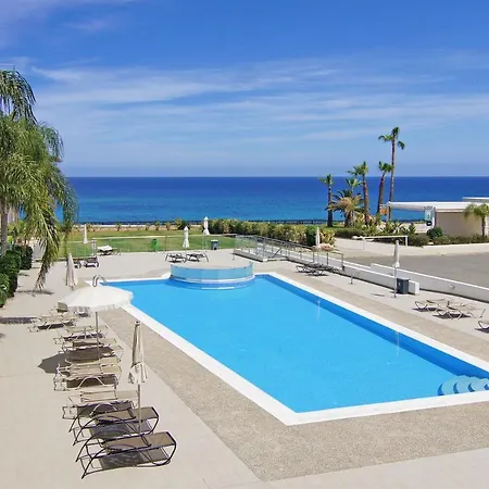 Veronica - Coralli Beachfront Апартаменты