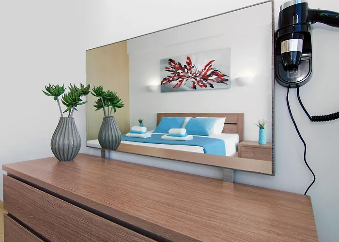 Apartament Veronica - Coralli Beachfront Protaras